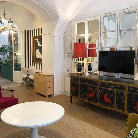 Apartamentos Tukasa Vintage Caces Zewnętrze zdjęcie
